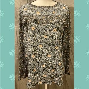 Ladies like new Loft large super cute shirt